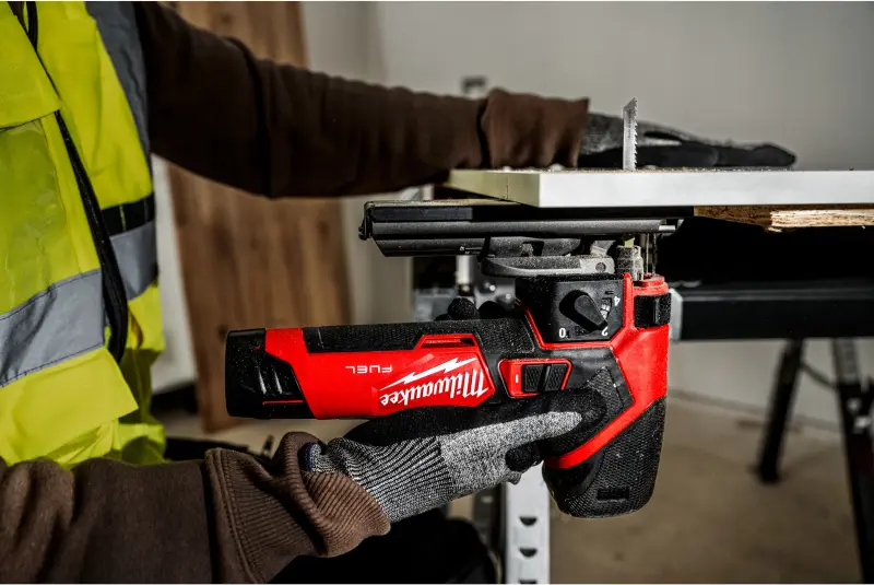 Aku přímočará pila Milwaukee M12 FJS-0 (bez aku) 4933493347 (MI4933493347)